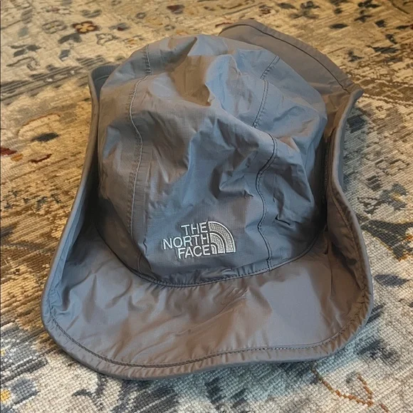 The North Face Light Gray Brimmer Hat - Picture 5 of 6